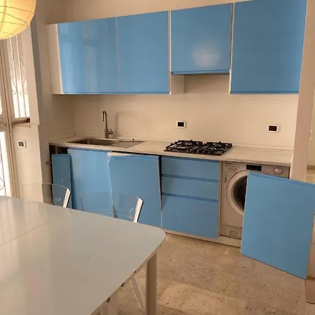 Appartamento In Pieno Centro Citta Con Garage Taranto